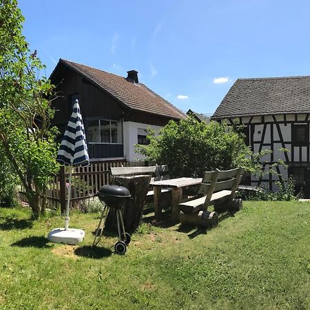 Haus Innerdorf Gemuetliches Ferienhaus Im Taunus Pohl  Exteriör bild
